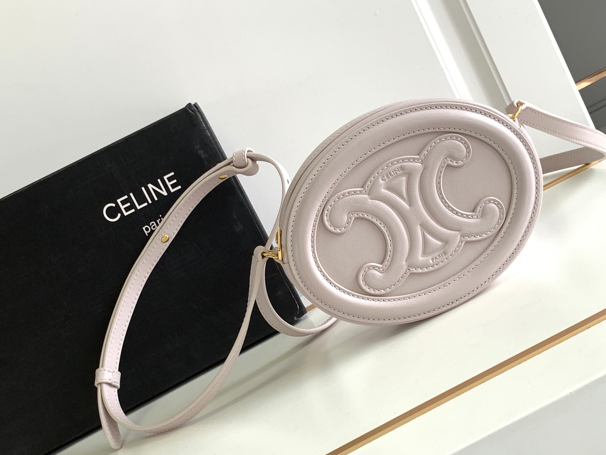 Smooth Calfskin 16 OVAL White BAG
