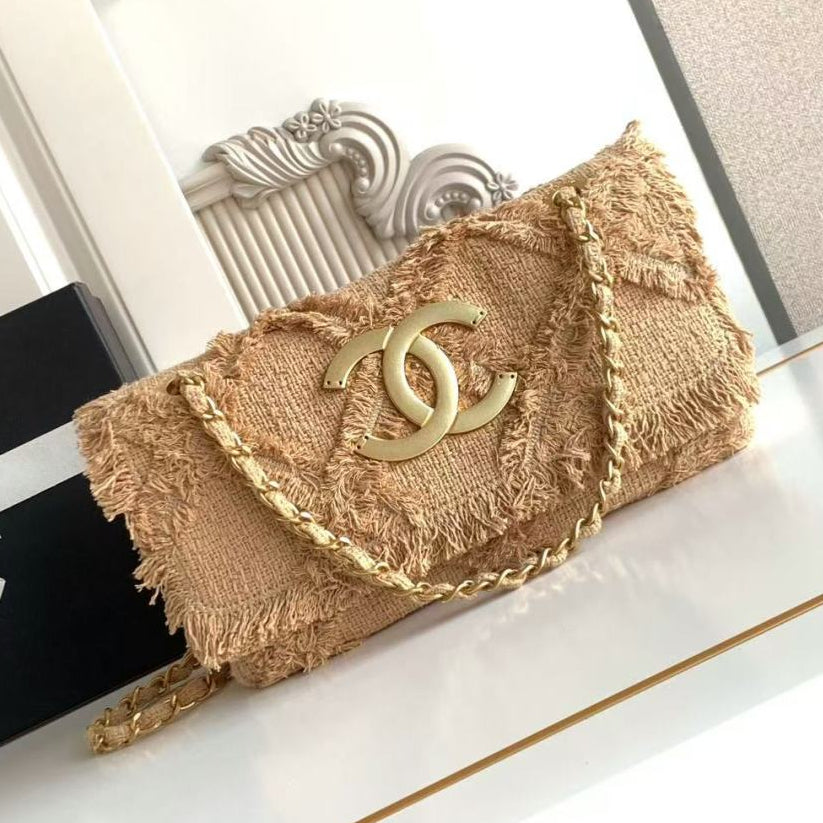 CC Crochet 27cm Beige Tweed Fabric | Studio Nafay
