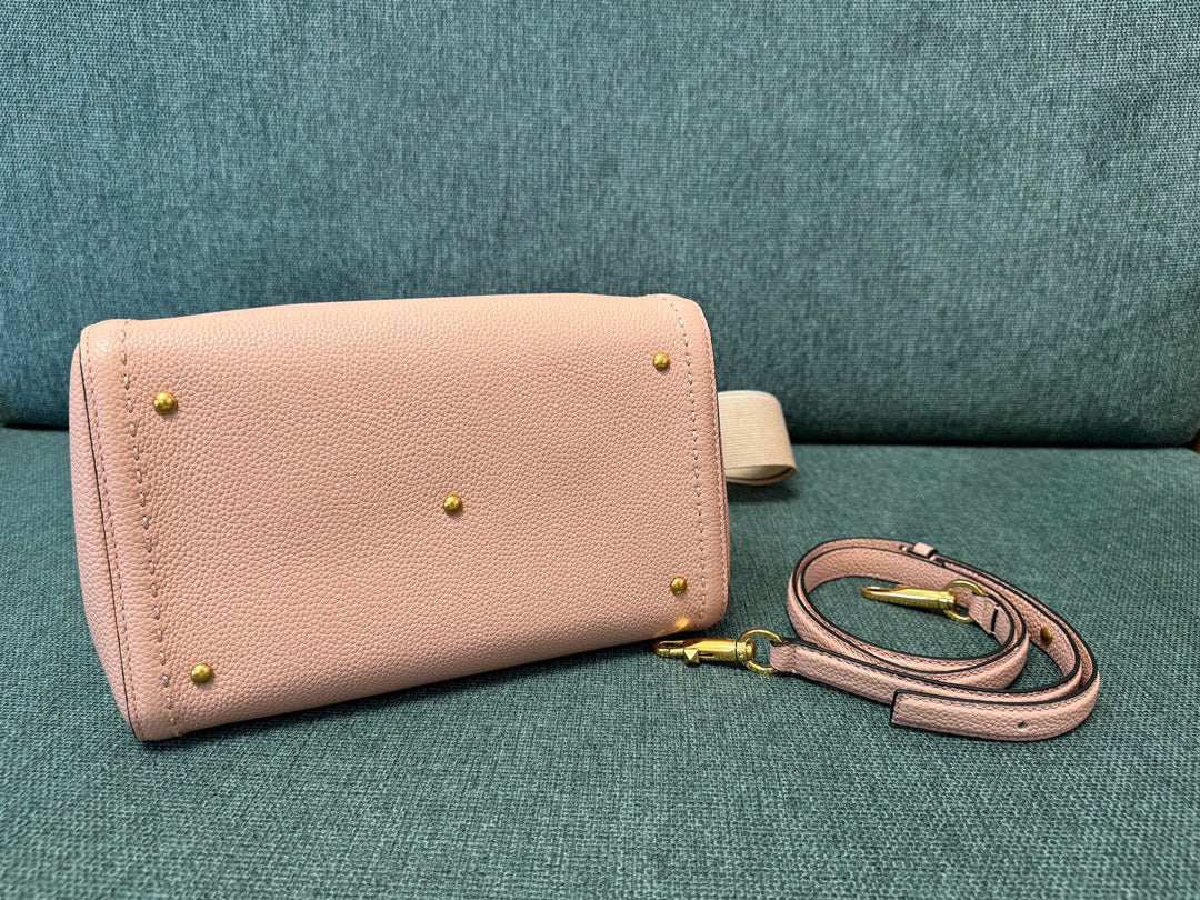 Valentino Small Handbag Blush Pink Calfskin 538533