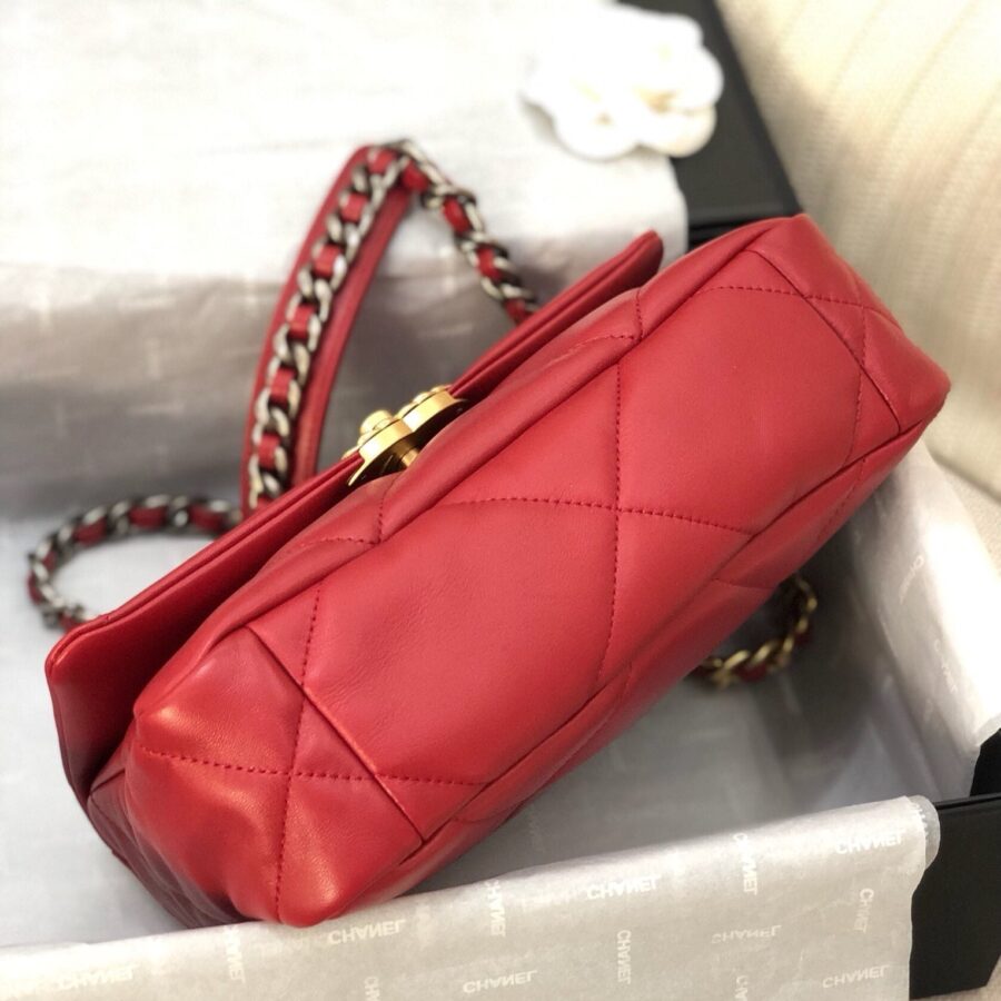 19 FLAP BAG 26 RED LAMBSKIN GOLD HARDWARE | Studio Nafay