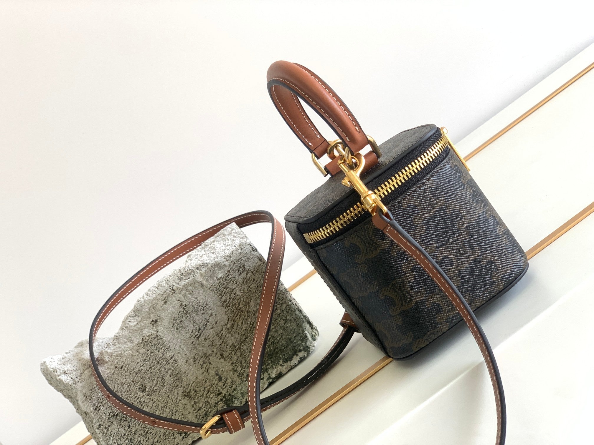 Triphome 9 Calfskin Black Pattern BOX BAG