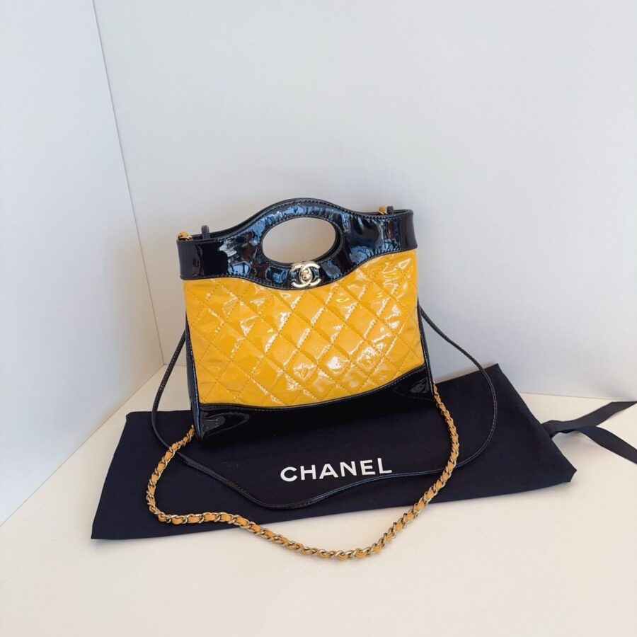 Chanel handbag yellow – front view
