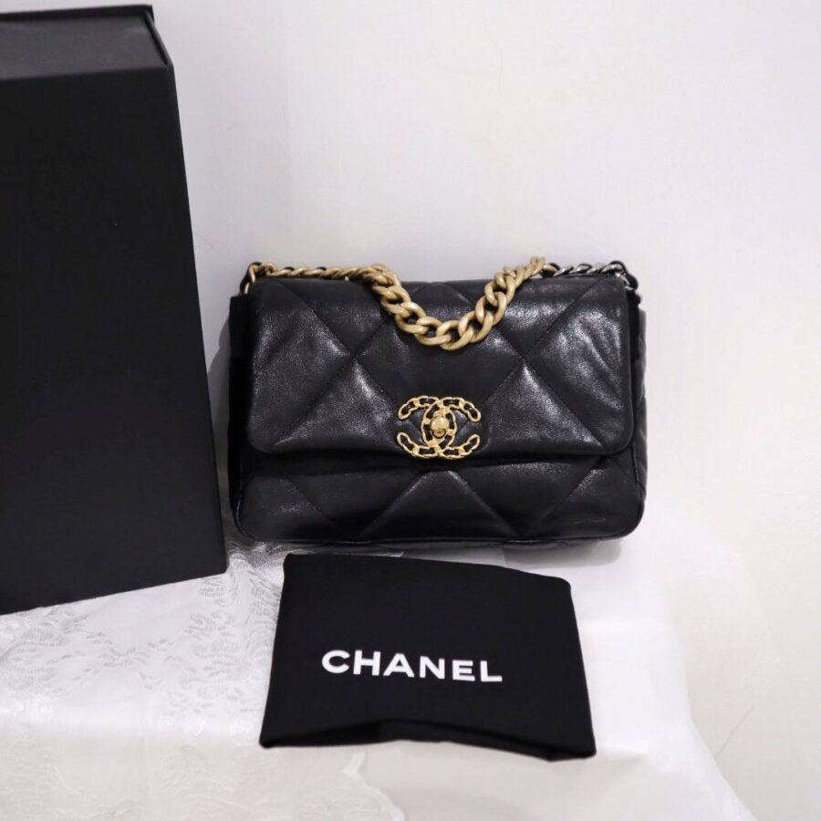 Chanel handbag – front view