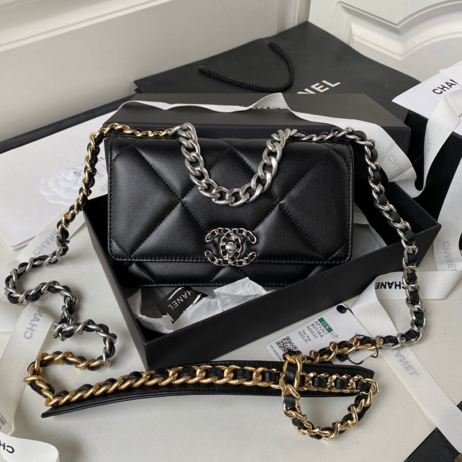 19 WOC 19CM BLACK LAMBSKIN SILVER HARDWARE | Studio Nafay